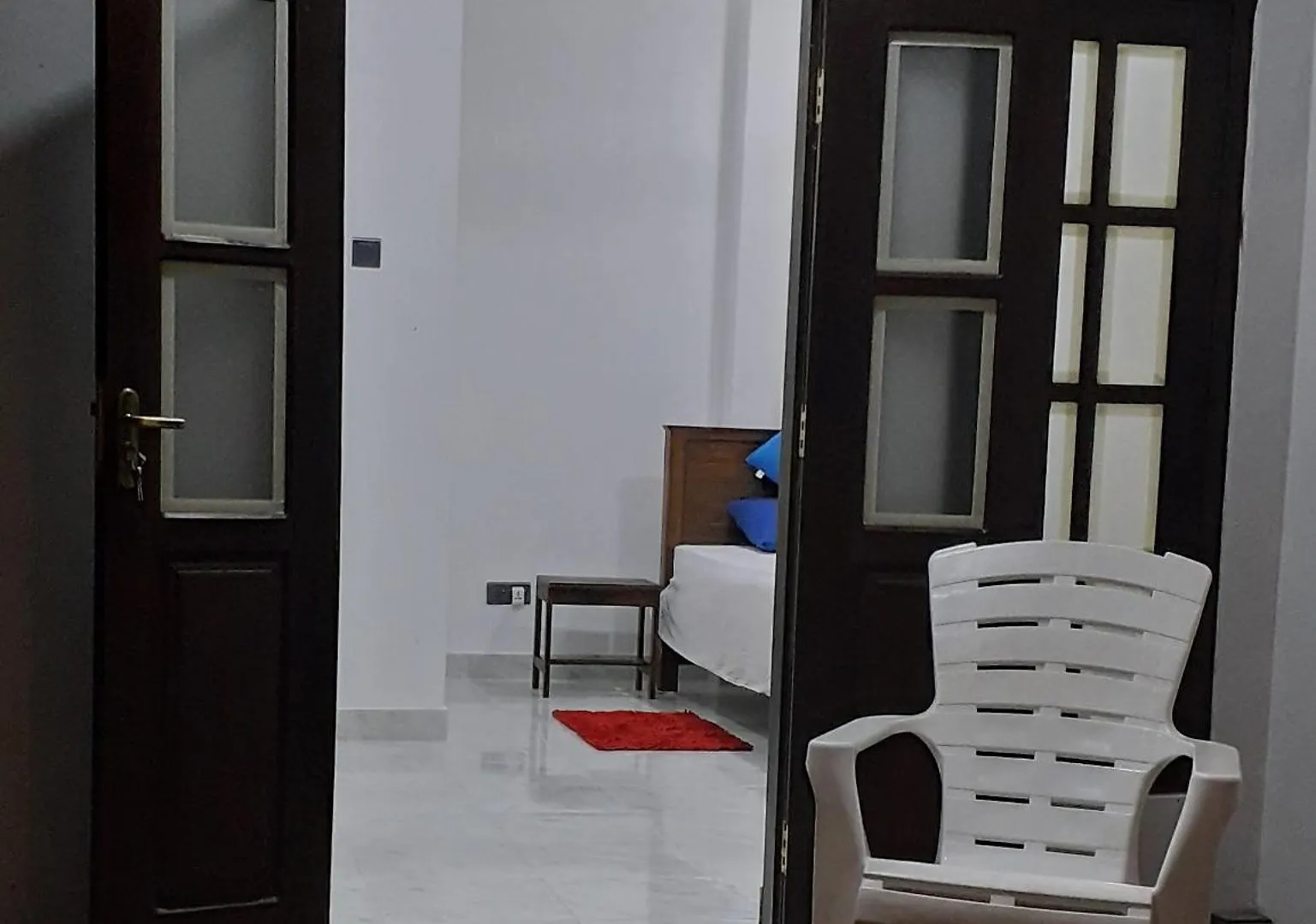 Δωμάτια σε οικογενειακή κατοικία Airport Pearl Garden Transit Hotel Katunayaka