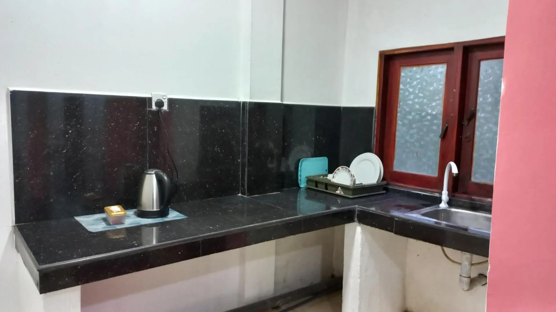 Airport Pearl Garden Transit Hotel Katunayaka Δωμάτια σε οικογενειακή κατοικία